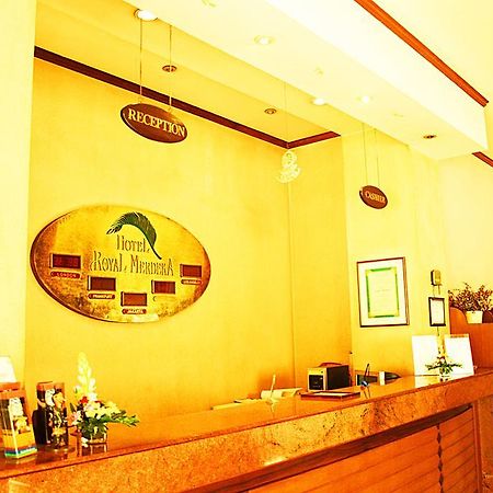 Hotel Royal Merdeka Бандунг Екстер'єр фото