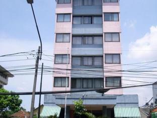 Hotel Royal Merdeka Бандунг Екстер'єр фото