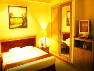 Hotel Royal Merdeka Бандунг Екстер'єр фото