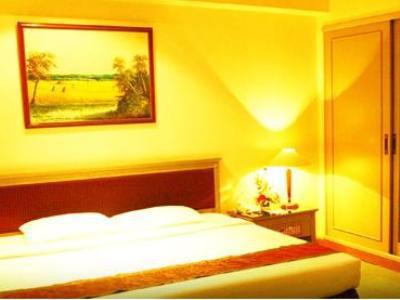 Hotel Royal Merdeka Бандунг Екстер'єр фото